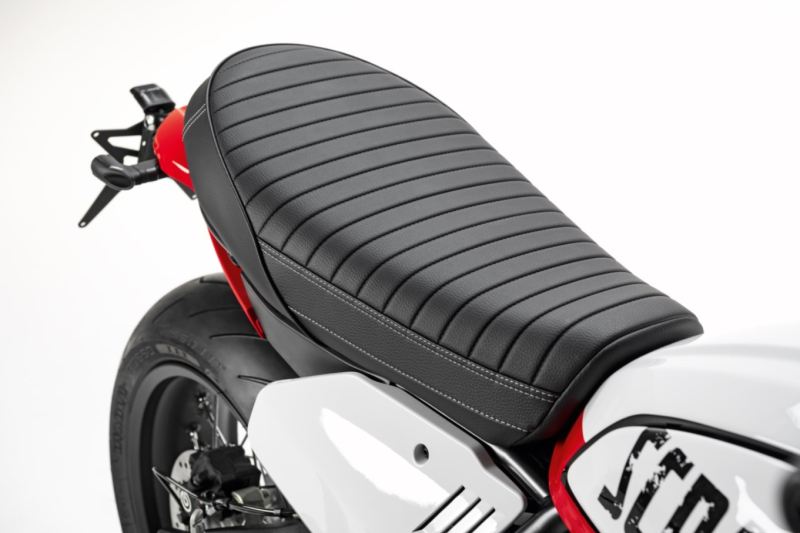 Ducati Scrambler 800 Cafe Racer / Urban Motard / Full Throttle