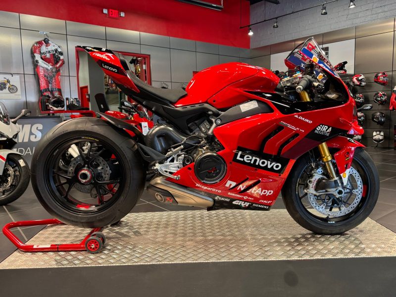 2024 Ducati Panigale V4S “Pecco” Bagnaia World Champion Replica