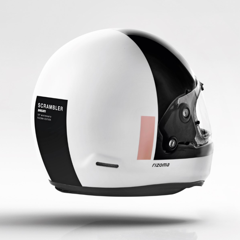 agv corsa r vs pista AGV Pista GP R/Corsa R Shield - Race 3 main image 1