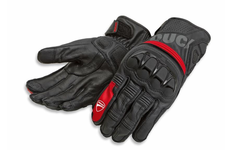 gloves_1_1.jpg